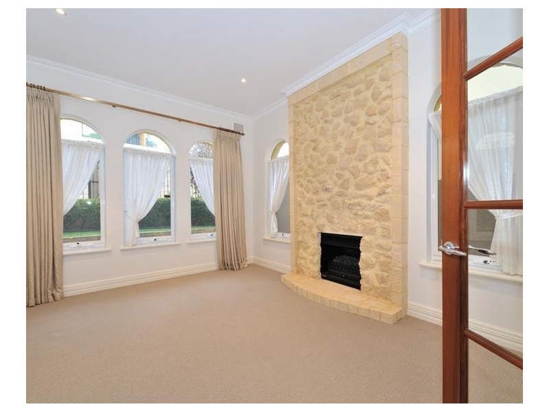 10 The Cutting, Mosman Park WA 6012