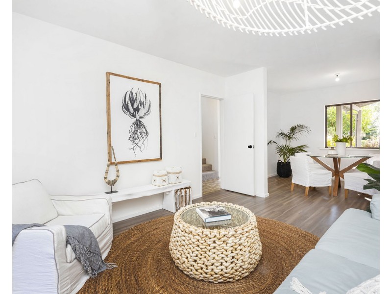 9/11 South Terrace, Como WA 6152