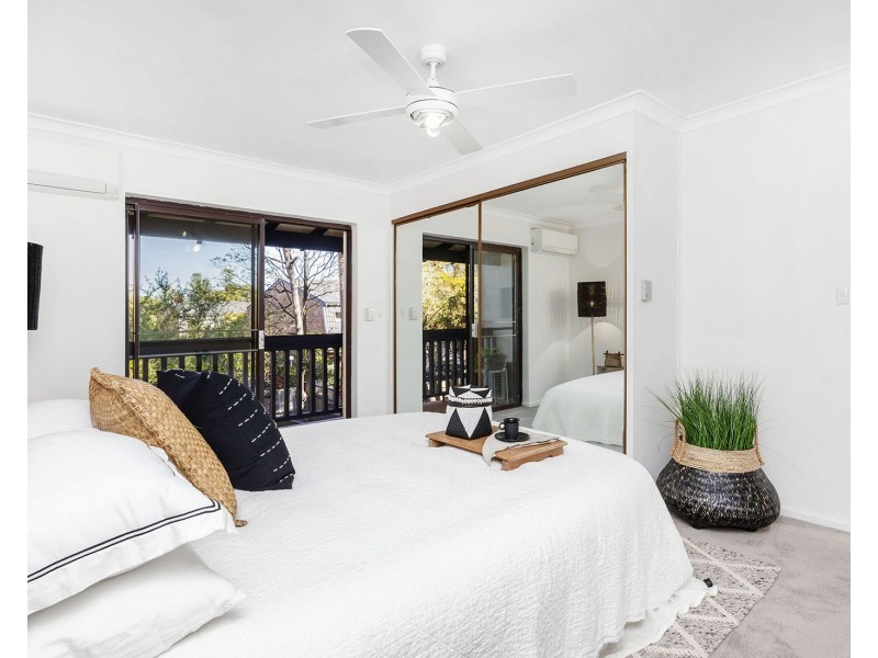 9/11 South Terrace, Como WA 6152