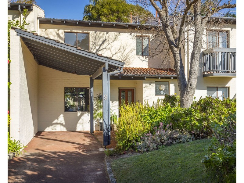 9/11 South Terrace, Como WA 6152