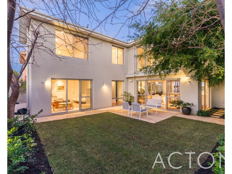 7 Faulkner Circle, Mosman Park WA 6012