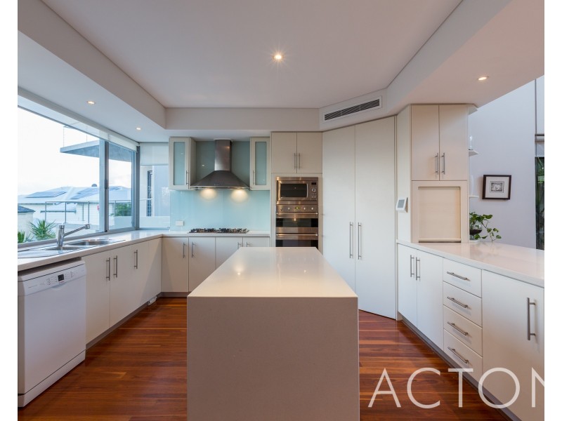 7 Faulkner Circle, Mosman Park WA 6012