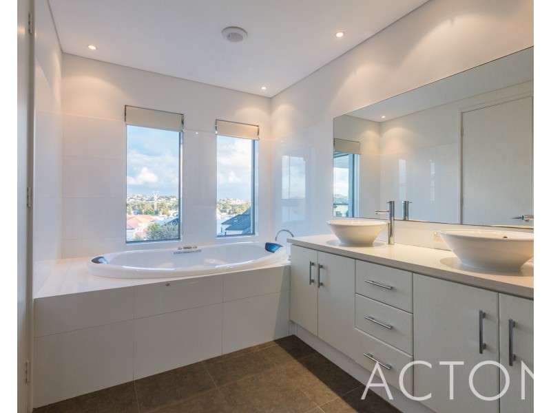 7 Faulkner Circle, Mosman Park WA 6012