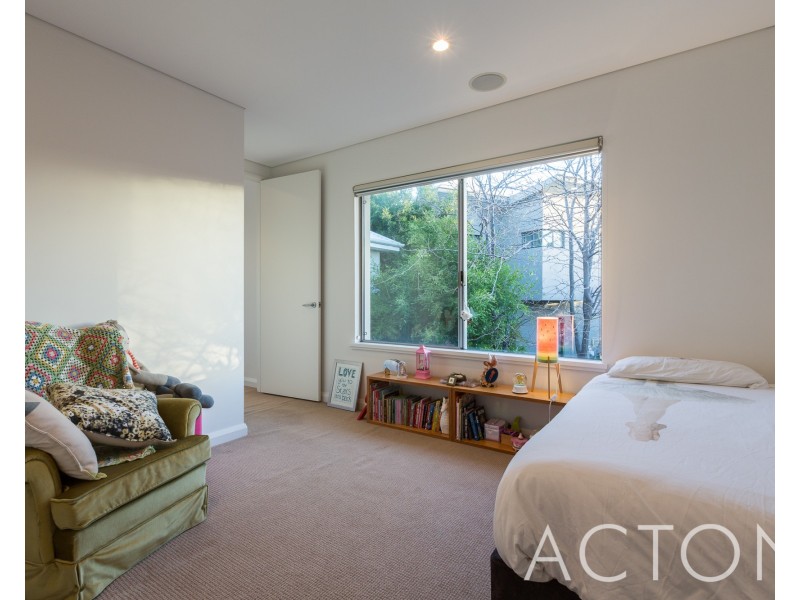 7 Faulkner Circle, Mosman Park WA 6012