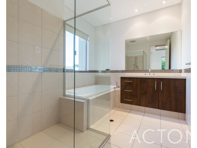 7 Faulkner Circle, Mosman Park WA 6012