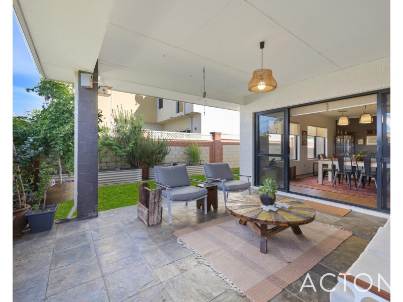 15 Sonnet Close, Woodlands WA 6018