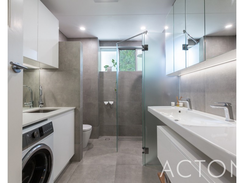 11/16 Richardson Avenue, Claremont WA 6010