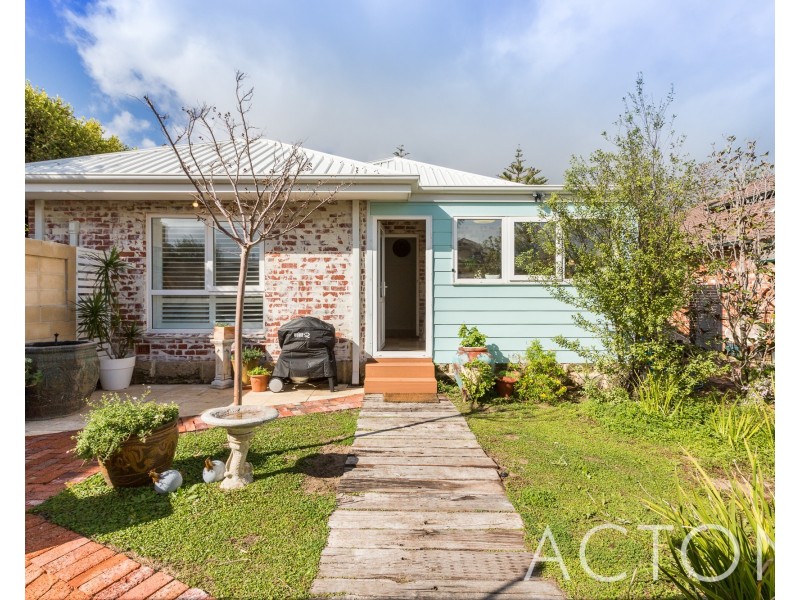 219C Broome Street, Cottesloe WA 6011