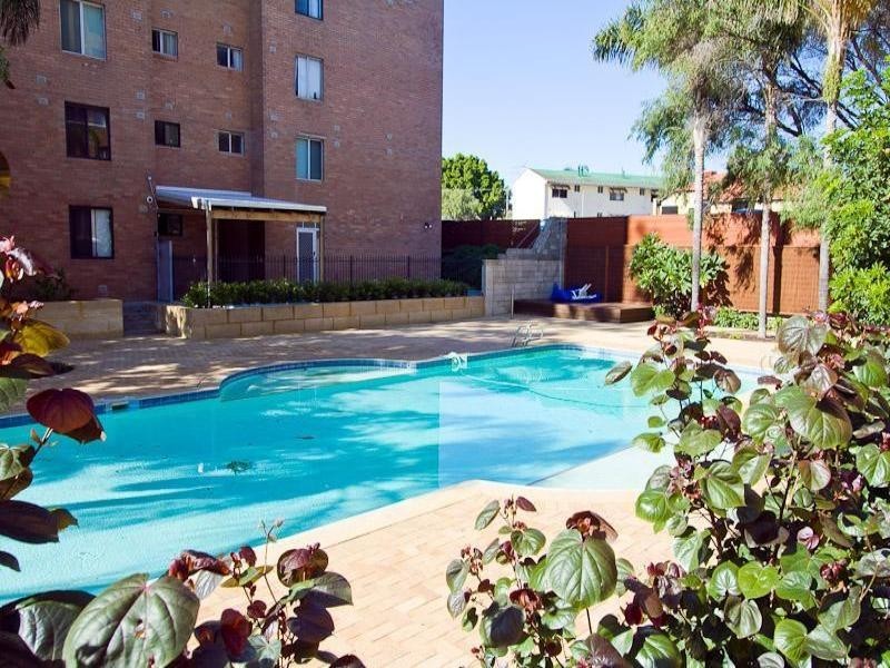 3/4 Dover Court, Mosman Park WA 6012