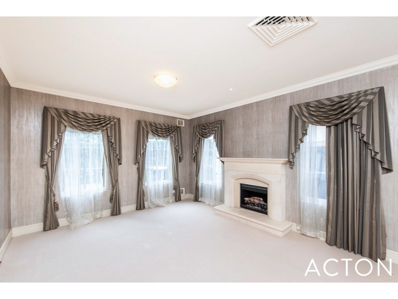 78 St Johns Wood Boulevard, Mount Claremont WA 6010