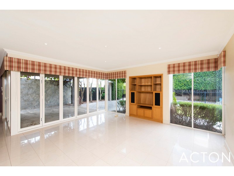 78 St Johns Wood Boulevard, Mount Claremont WA 6010