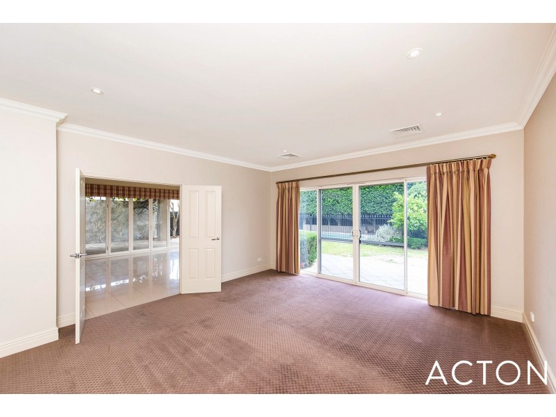 78 St Johns Wood Boulevard, Mount Claremont WA 6010