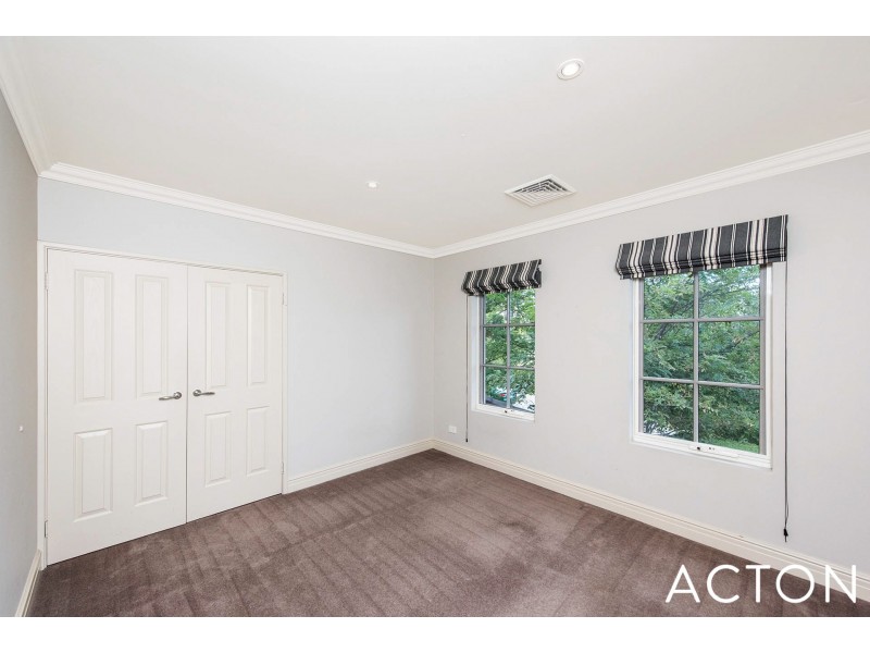 78 St Johns Wood Boulevard, Mount Claremont WA 6010