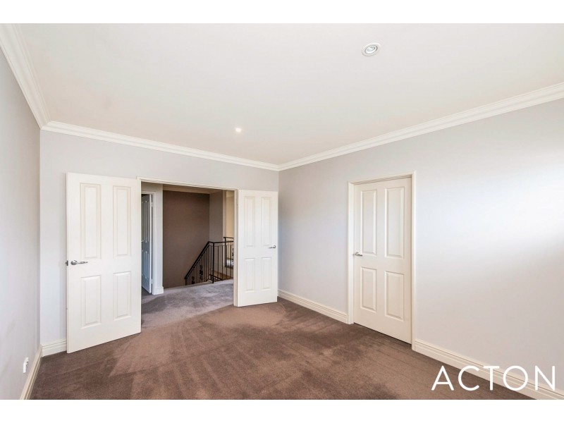 78 St Johns Wood Boulevard, Mount Claremont WA 6010