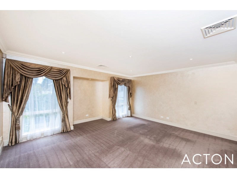 78 St Johns Wood Boulevard, Mount Claremont WA 6010
