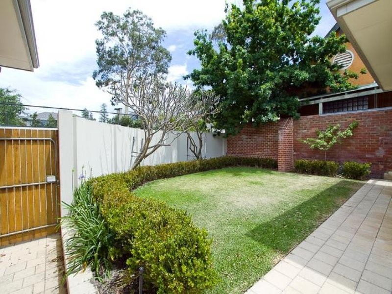 54 Irvine Street, Peppermint Grove WA 6011