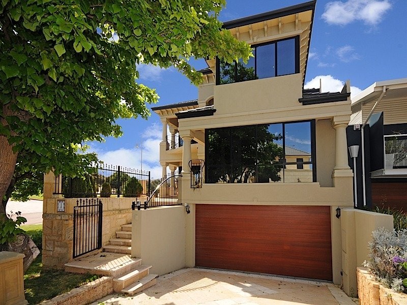 1 Chipperfield Court, Mosman Park WA 6012