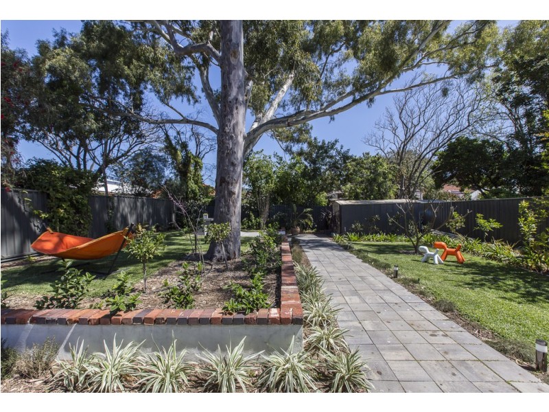 37 Loftus Street, Nedlands WA 6009