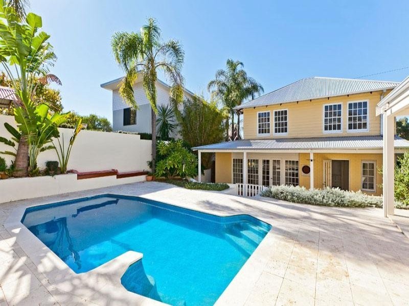 153 Curtin Avenue, Cottesloe WA 6011