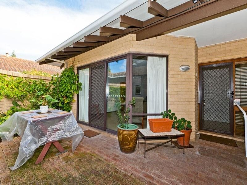 2/99 Forrest Street, Cottesloe WA 6011