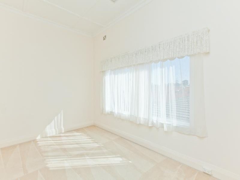 17A Bindaring Parade, Claremont WA 6010
