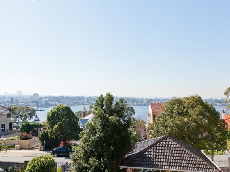 17A Bindaring Parade, Claremont WA 6010