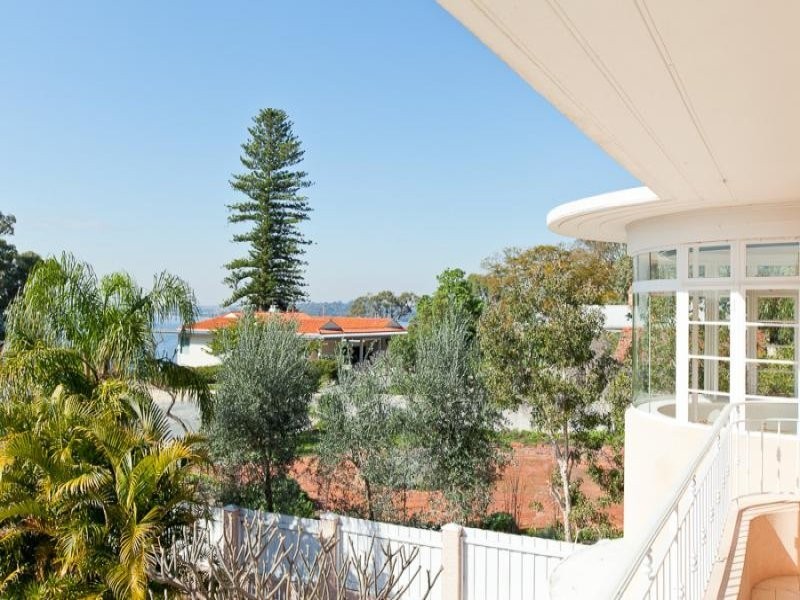 17A Bindaring Parade, Claremont WA 6010