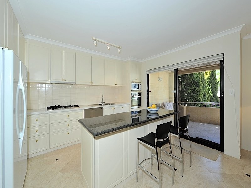 56 Henry Street, Fremantle WA 6160