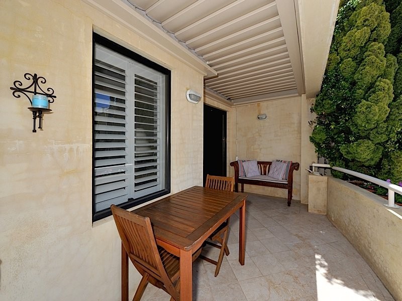 56 Henry Street, Fremantle WA 6160