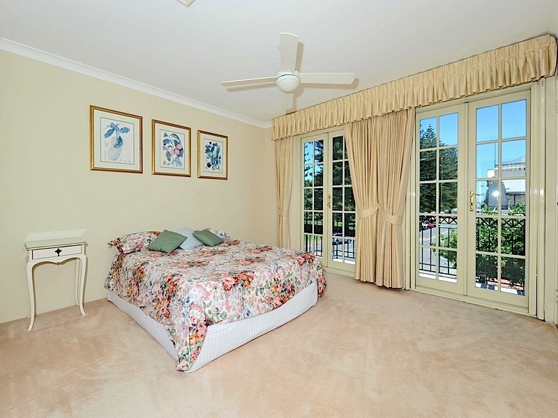 56 Henry Street, Fremantle WA 6160