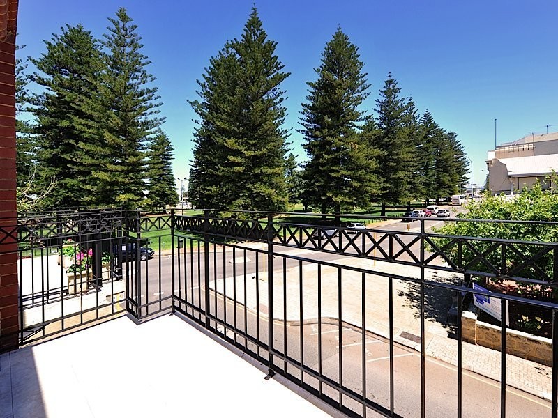 56 Henry Street, Fremantle WA 6160