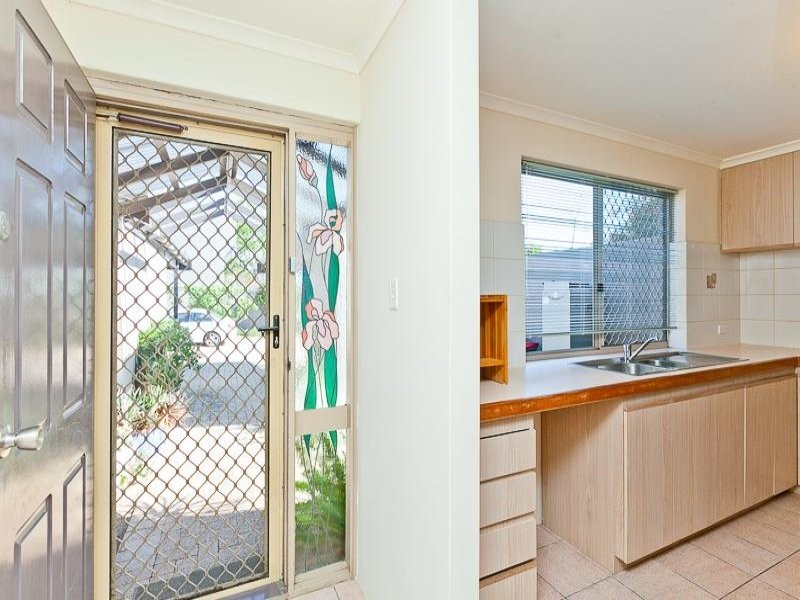 13/3 Rockett Lane, Cottesloe WA 6011