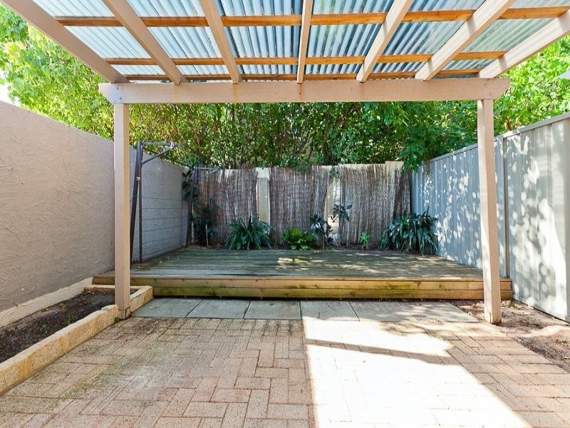 13/3 Rockett Lane, Cottesloe WA 6011