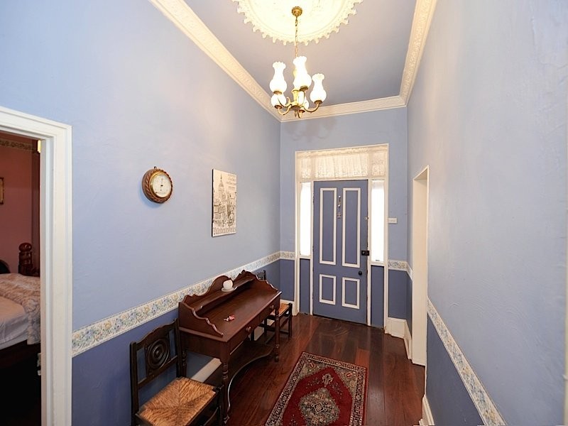 11 South Street, York WA 6302