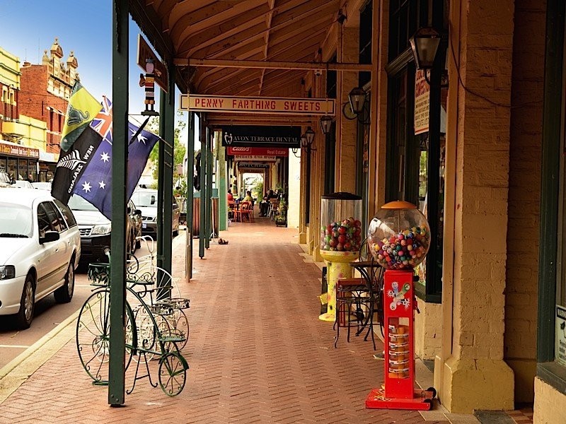 11 South Street, York WA 6302