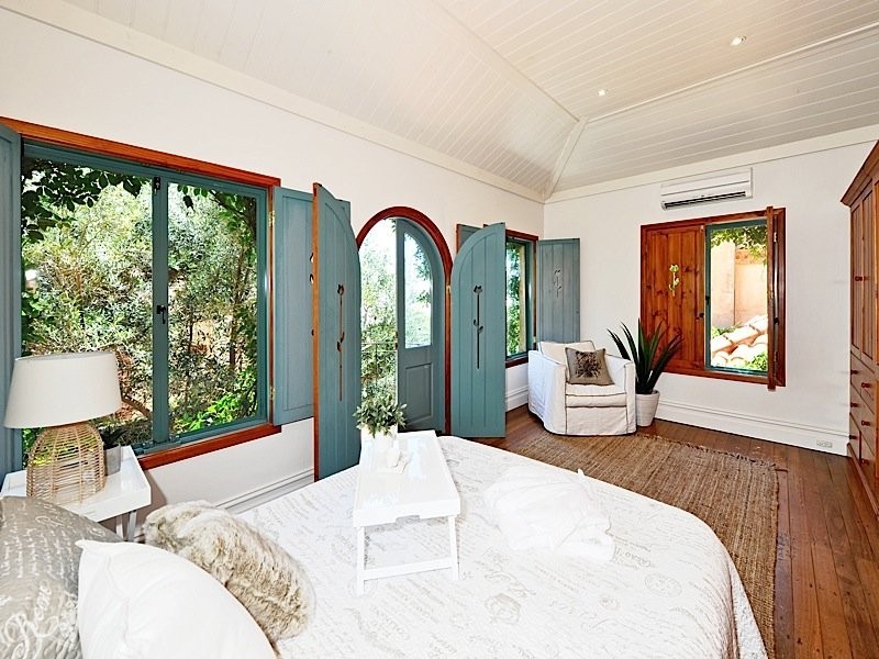 4B Salvado Street, Cottesloe WA 6011