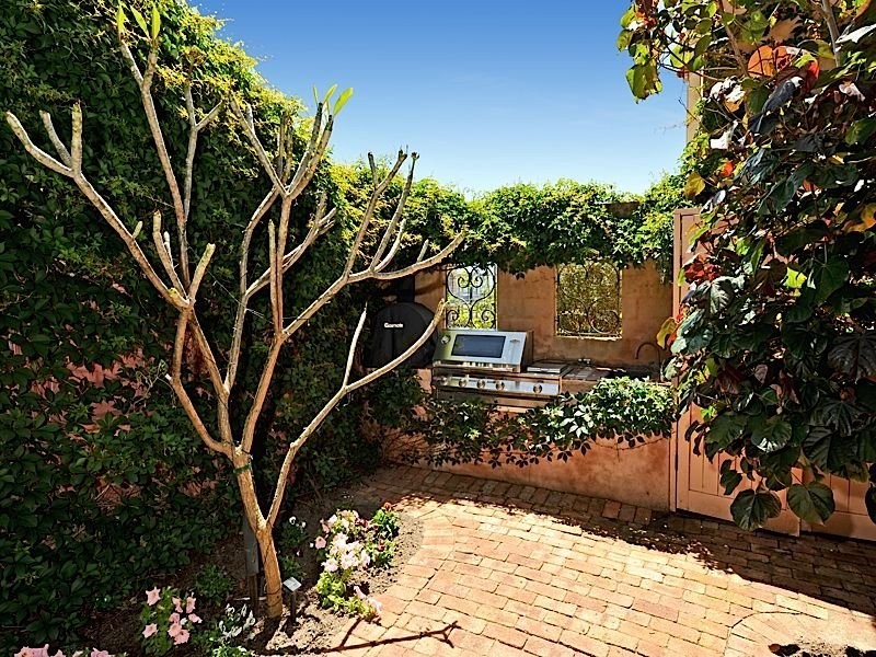 4B Salvado Street, Cottesloe WA 6011