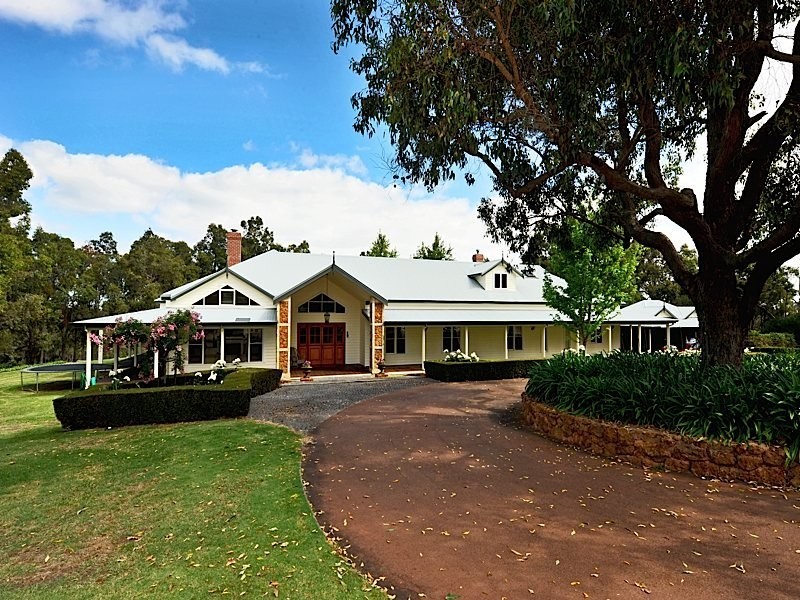 99 Moffett Road, Carmel WA 6076