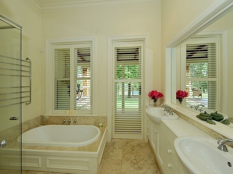 99 Moffett Road, Carmel WA 6076