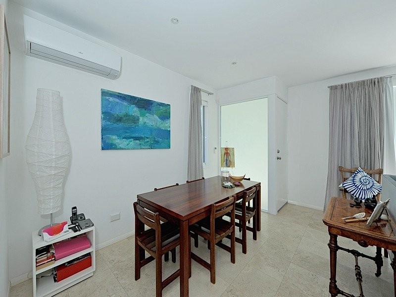 9 Wentworth Street, Cottesloe WA 6011