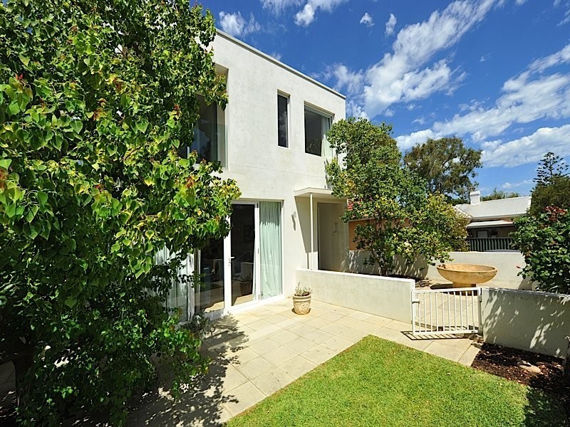 9 Wentworth Street, Cottesloe WA 6011