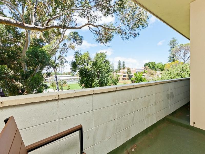 14/389 Stirling Highway, Claremont WA 6010