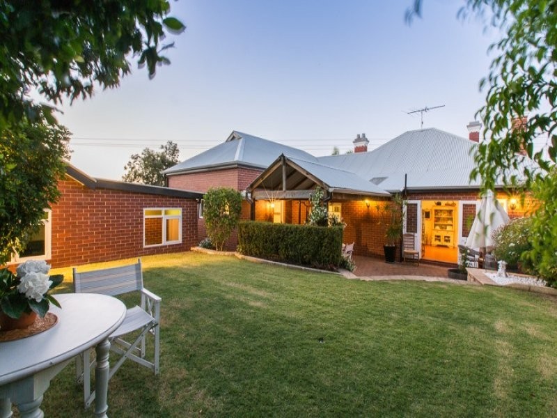 106 Railway Street, Cottesloe WA 6011