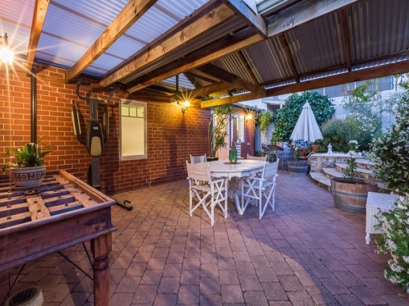 106 Railway Street, Cottesloe WA 6011