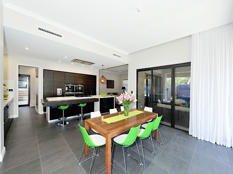 2 Aceway Lane, Swanbourne WA 6010