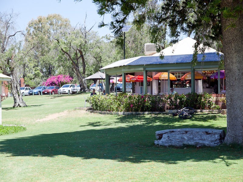 8 Bay View Terrace, Peppermint Grove WA 6011