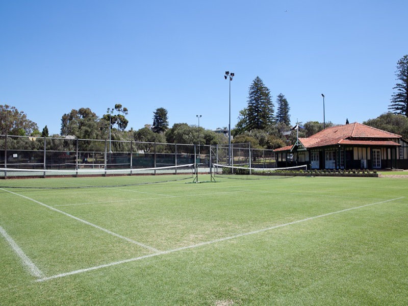 8 Bay View Terrace, Peppermint Grove WA 6011