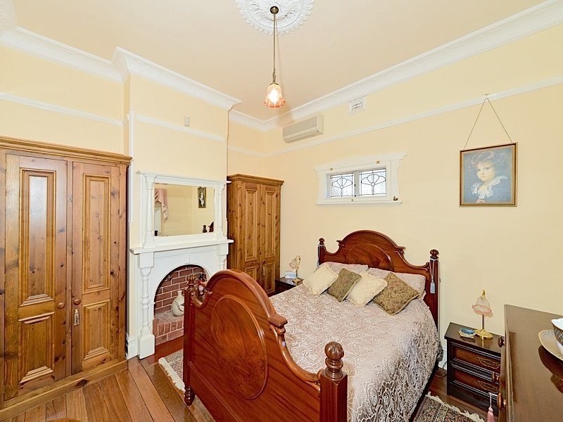 133 Curtin Avenue, Cottesloe WA 6011