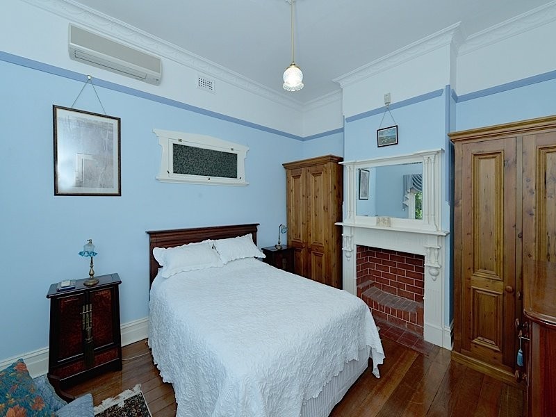 133 Curtin Avenue, Cottesloe WA 6011