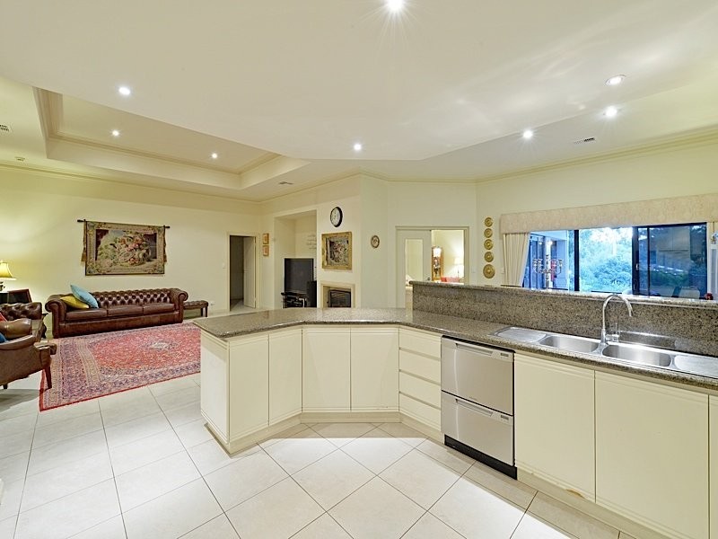 11 Lambeth Mews, Mount Claremont WA 6010